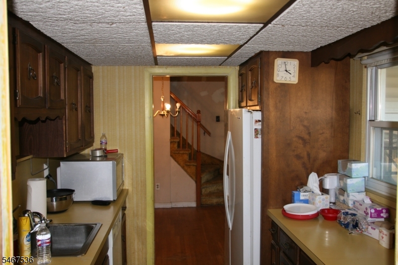 9 Robin Hood Rd Property Photo 6
