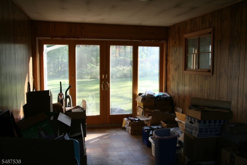 9 Robin Hood Rd Property Photo 7