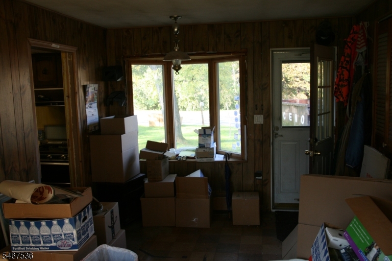 9 Robin Hood Rd Property Photo 8