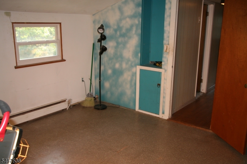 9 Robin Hood Rd Property Photo 13