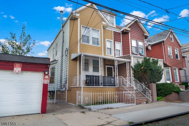 33 Union St Property Photo 2