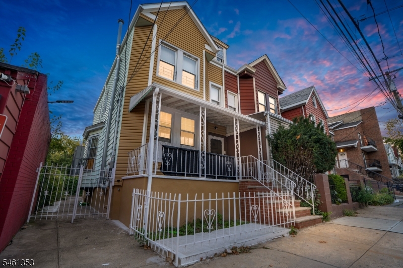 33 Union St Property Photo 4