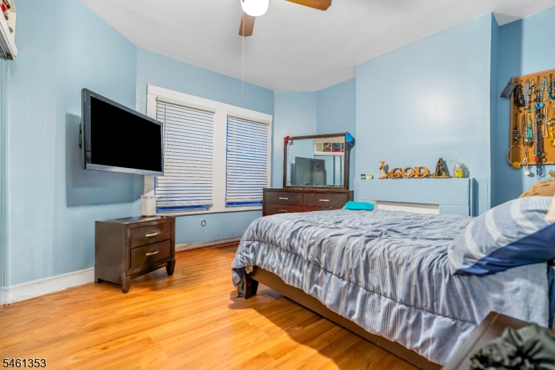 33 Union St Property Photo 12