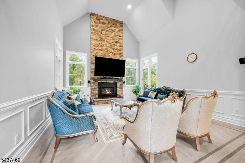 172 Pine Brook Rd Property Photo 3
