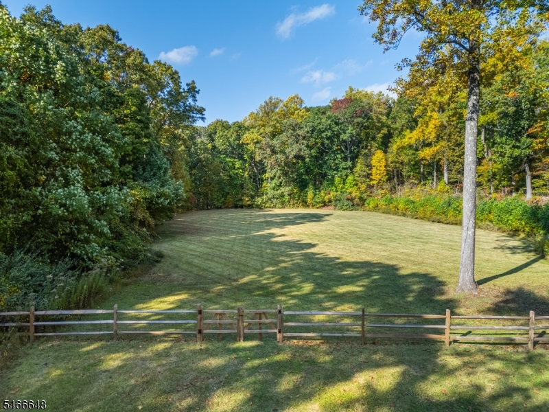 9 Old Traveled Way Property Photo 38