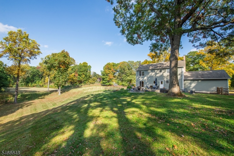 9 Old Traveled Way Property Photo 39