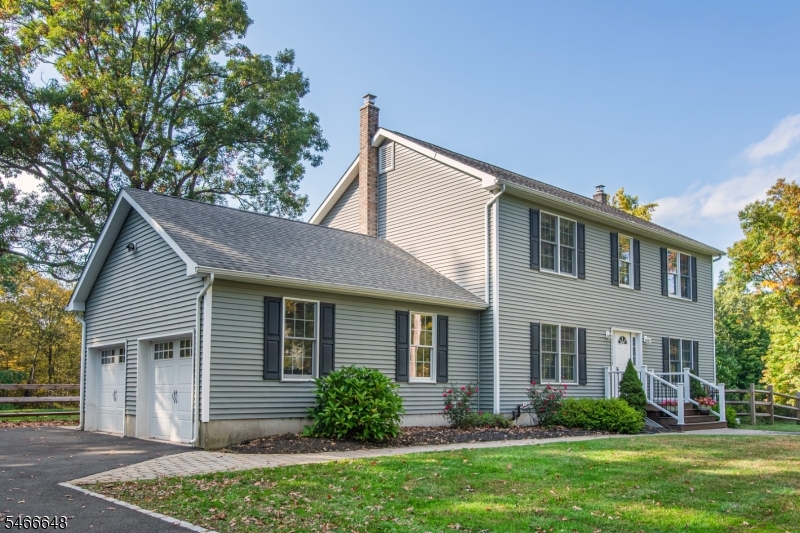 9 Old Traveled Way Property Photo 42