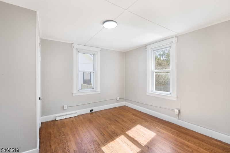 59 Catherine St Property Photo 11