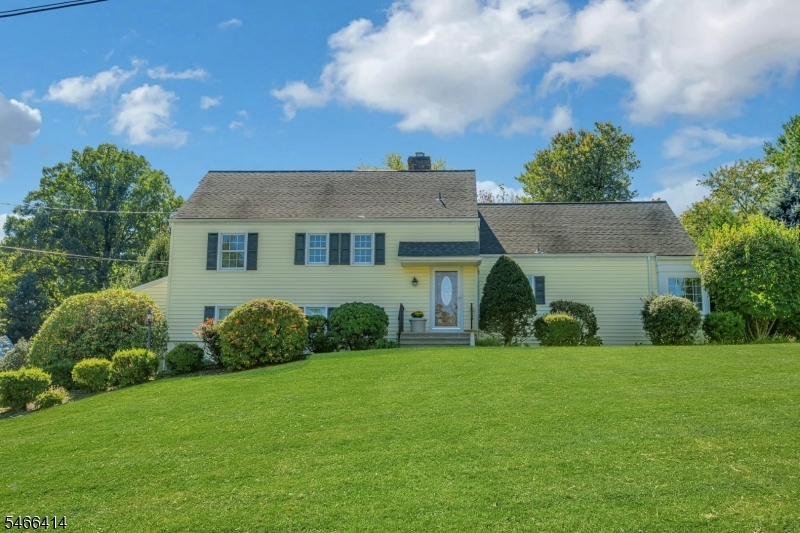 14 Wedgewood Ln Property Photo 1