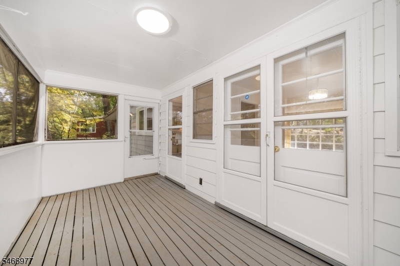 37 Mea Dr Property Photo 10