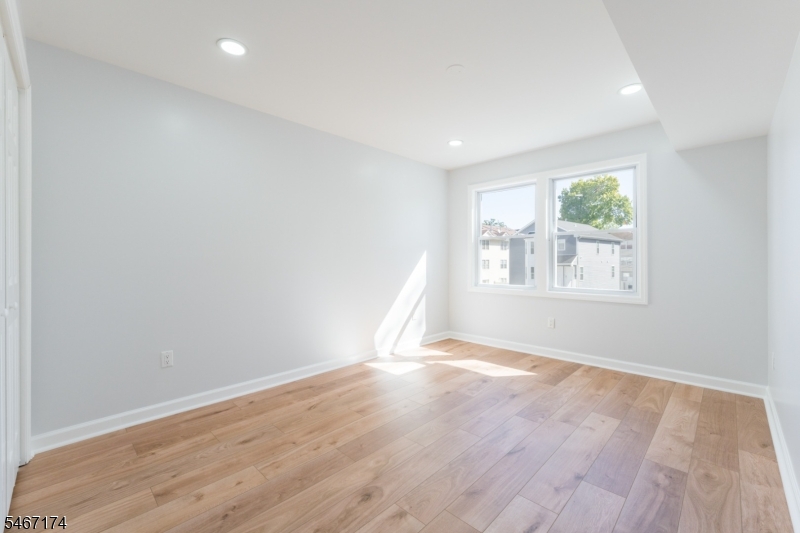 137 Amherst St Property Photo 18