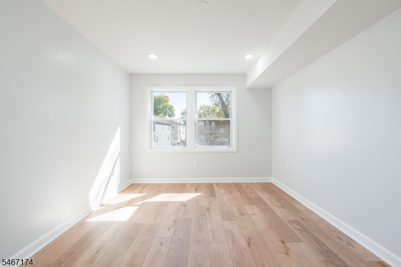 137 Amherst St Property Photo 19