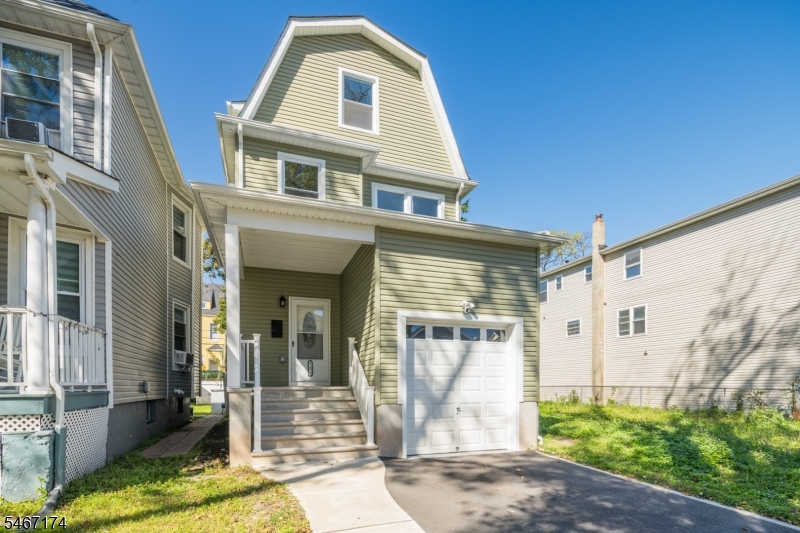 137 Amherst St Property Photo 37