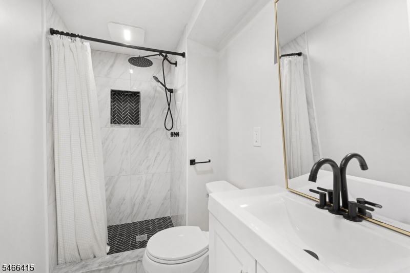 3 Martin Pl Property Photo 34