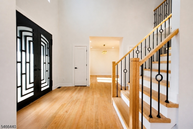 188 Hillside Ave Property Photo 3