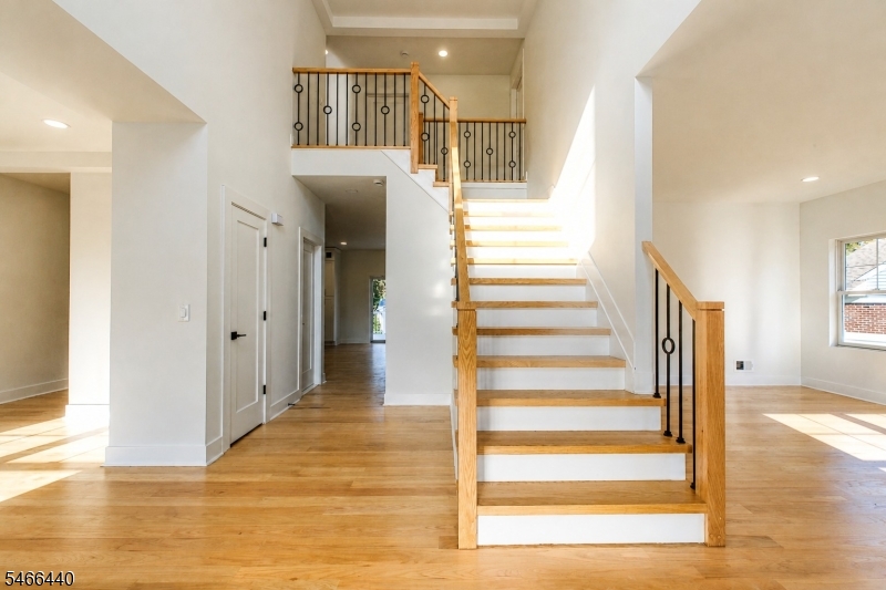 188 Hillside Ave Property Photo 4