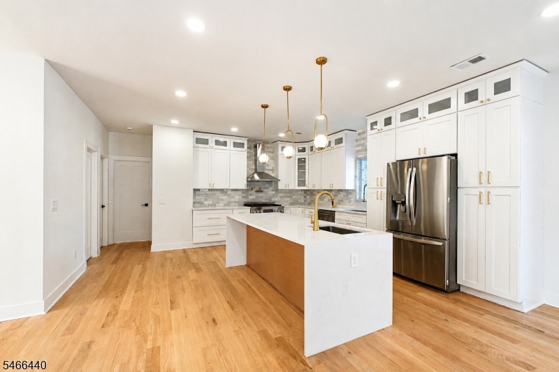 188 Hillside Ave Property Photo 12