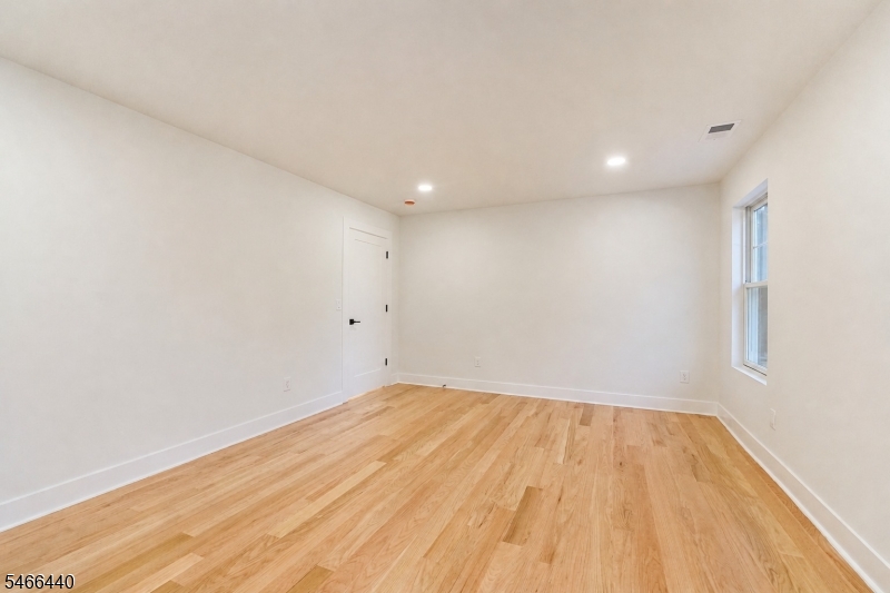 188 Hillside Ave Property Photo 28