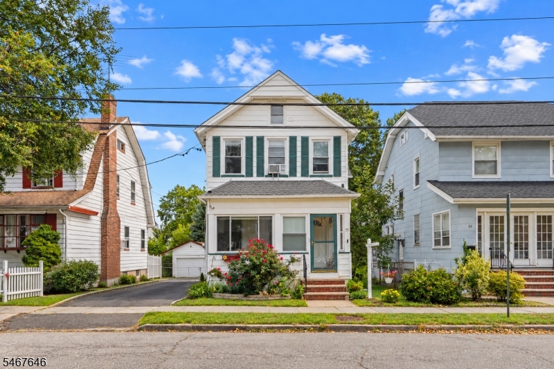 35 Clinton St Property Photo 1