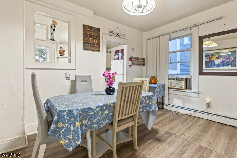 9 Lowden St Property Photo 9
