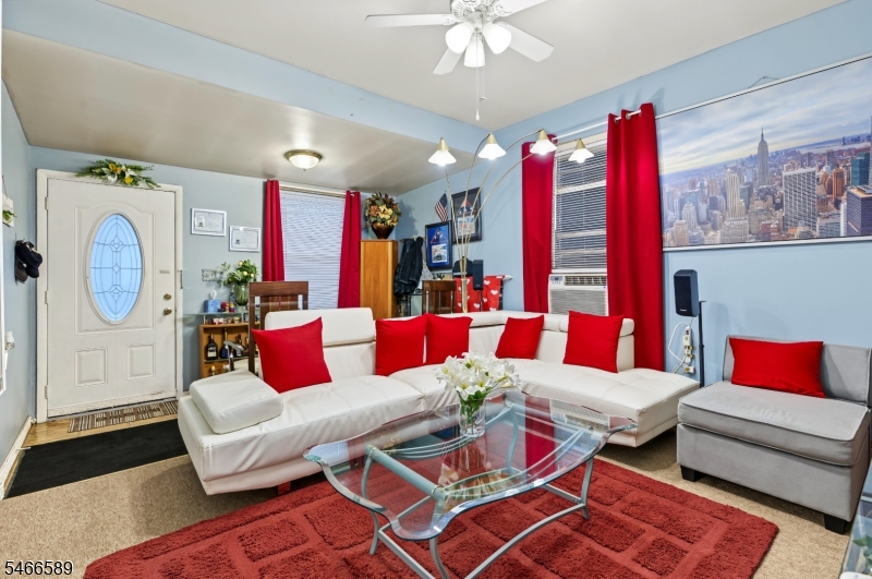 9 Lowden St Property Photo 20