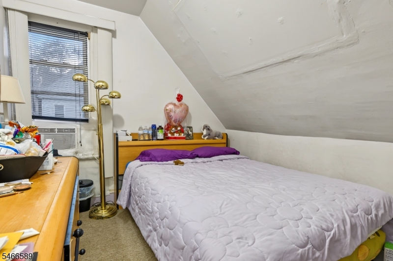 9 Lowden St Property Photo 28