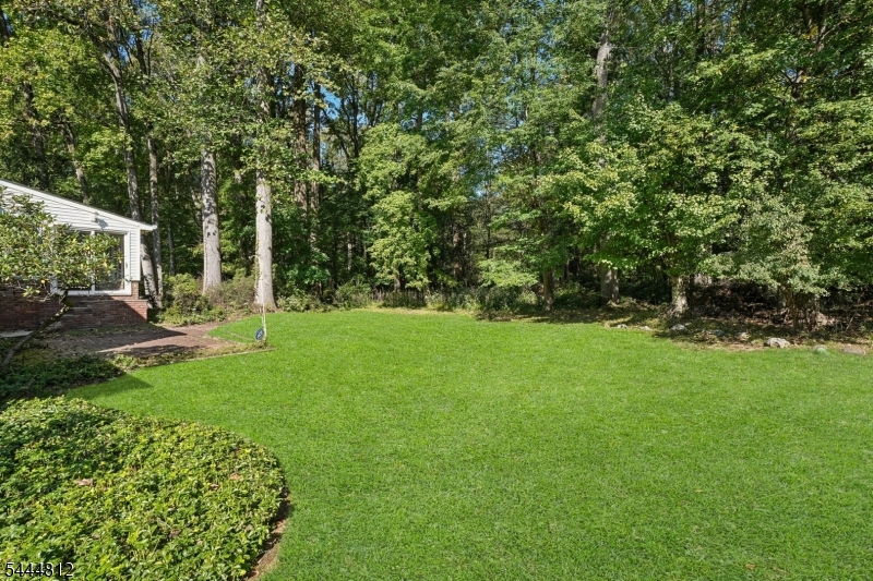 174 Sutton Dr Property Photo 26