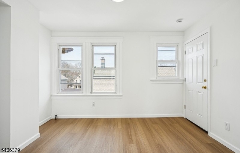 46 State St 3 Property Photo 8