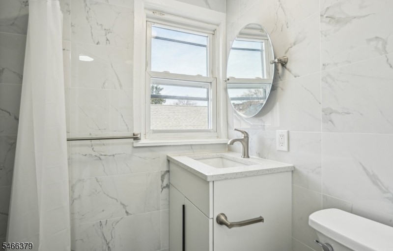 46 State St 3 Property Photo 9