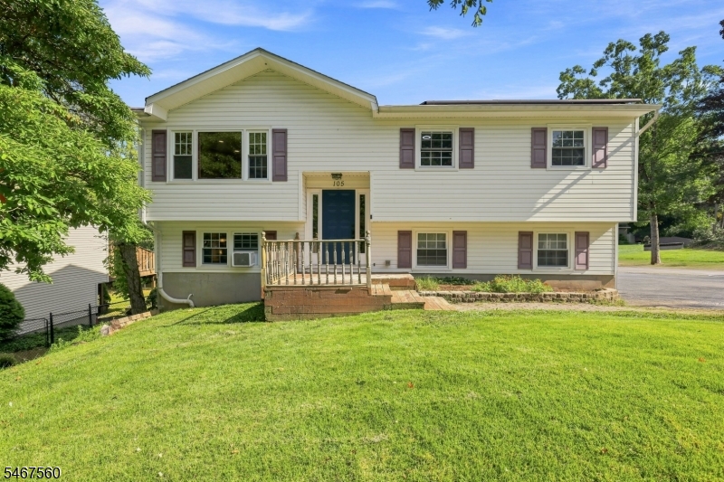 105 Leland Trl Property Photo 1