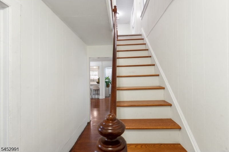 106 Allen St Property Photo 24
