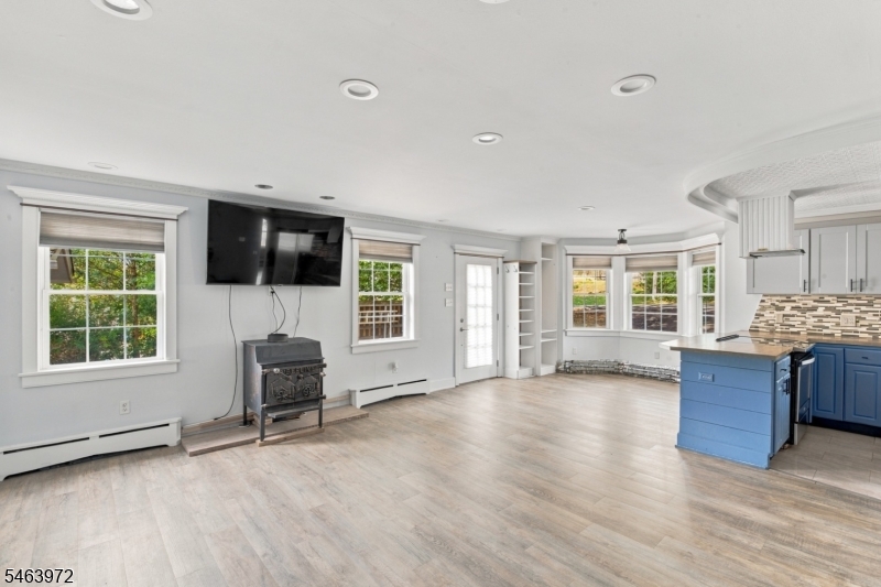 108 Hillside Terrace Property Photo 7