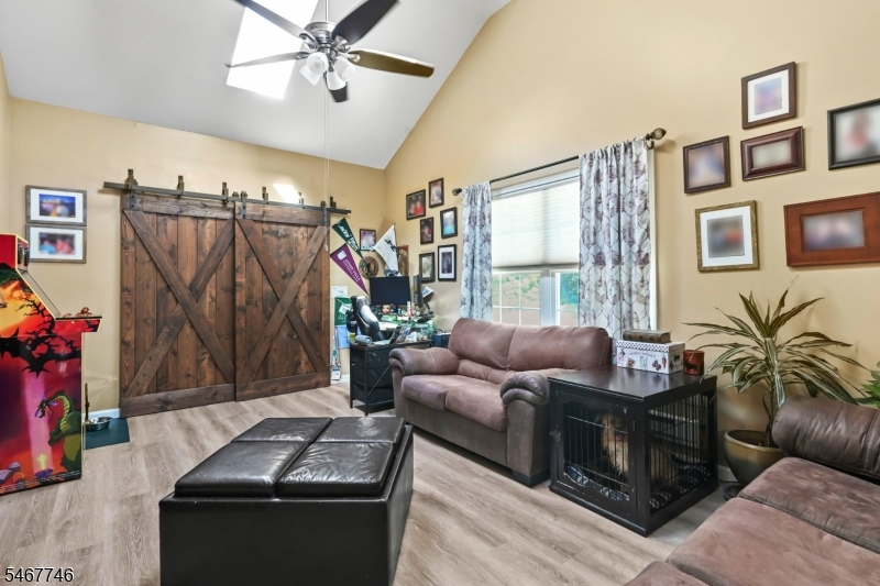 52 Diamond Ln Property Photo 14