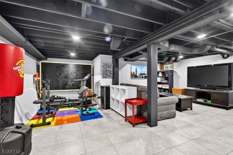2514 Audrey Ter Property Photo 29