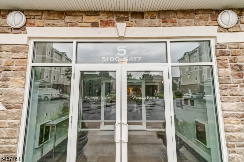 5223 Warrens Way Property Photo 10
