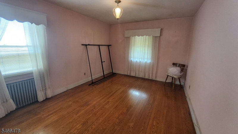 509 Thompson Ave Property Photo 15