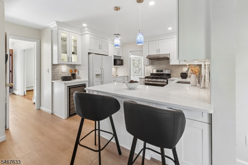 42 Collins Ave Property Photo 12