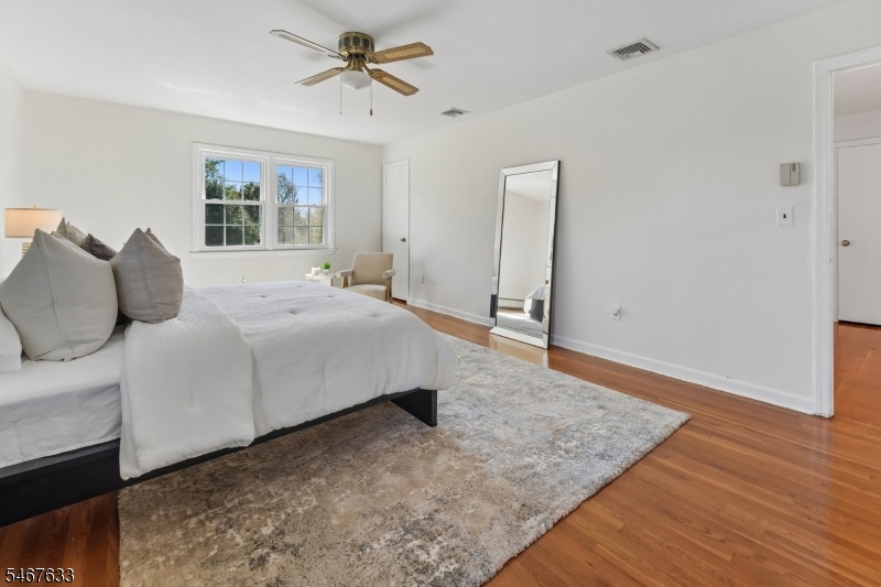 42 Collins Ave Property Photo 17