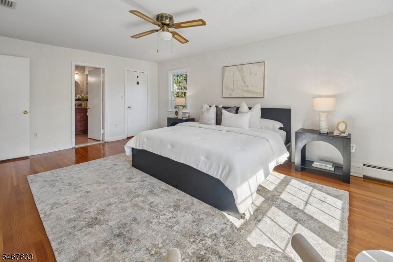 42 Collins Ave Property Photo 18
