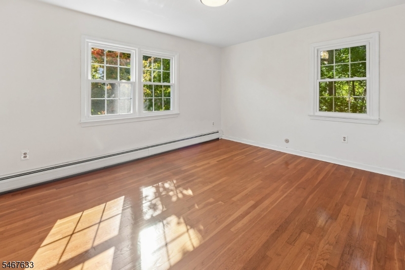 42 Collins Ave Property Photo 26