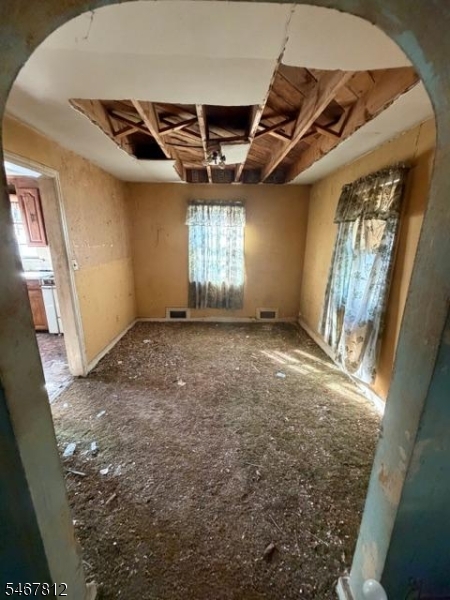 280 E 5th Ave Property Photo 4
