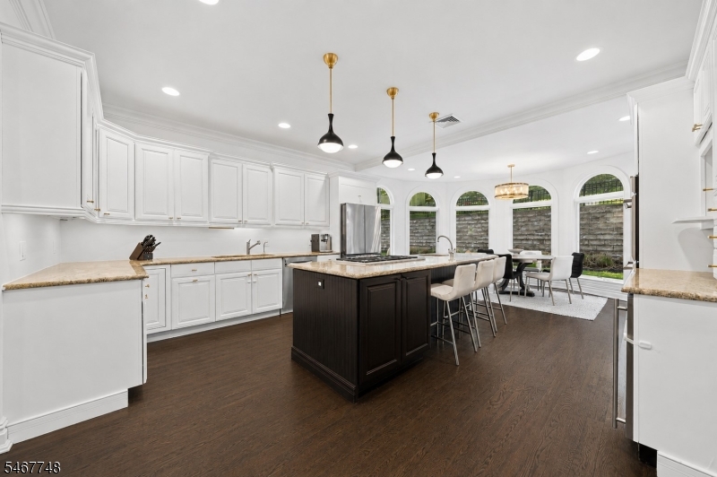 228 Highland Ave Property Photo 13