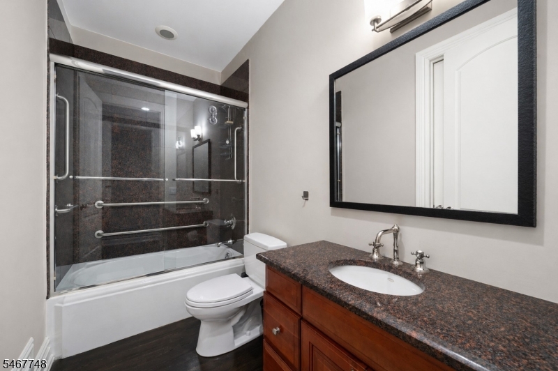 228 Highland Ave Property Photo 18