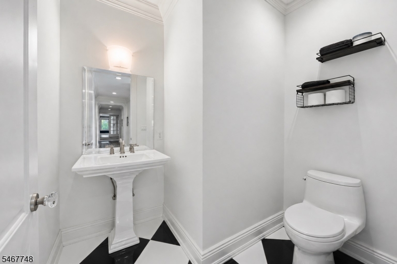 228 Highland Ave Property Photo 20