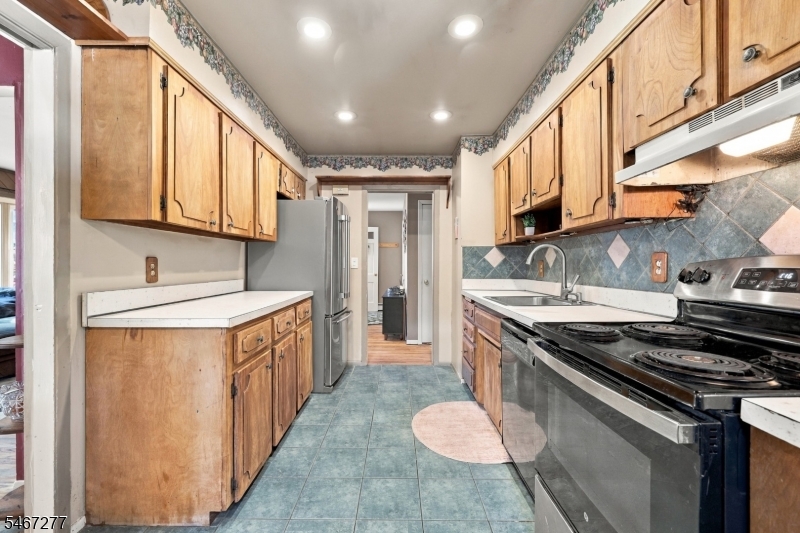 103 Ford Rd Property Photo 11