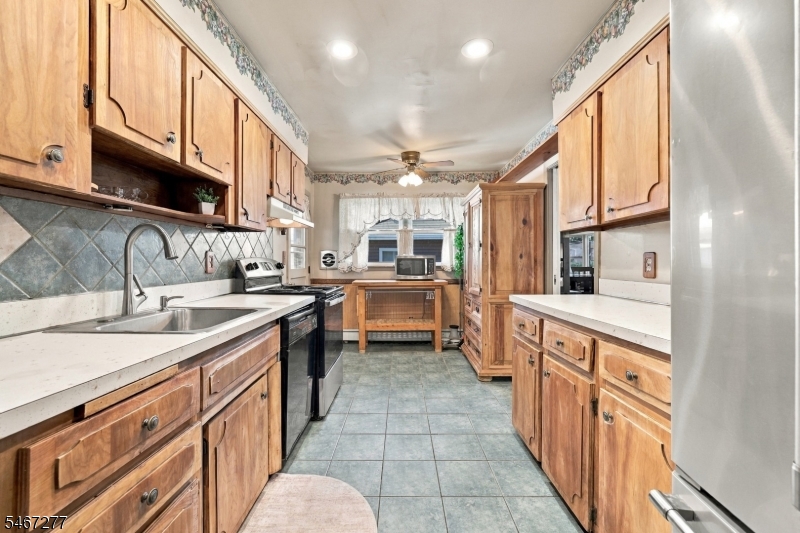 103 Ford Rd Property Photo 12