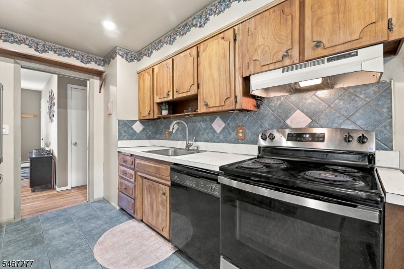 103 Ford Rd Property Photo 14