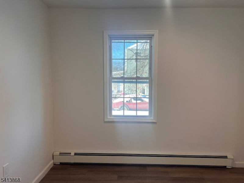 168 Oak St Property Photo 12