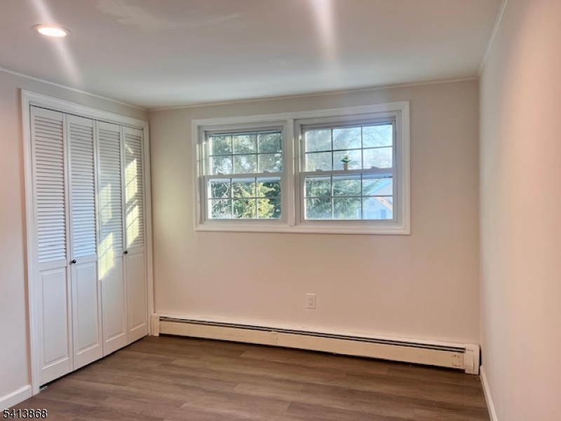 168 Oak St Property Photo 17