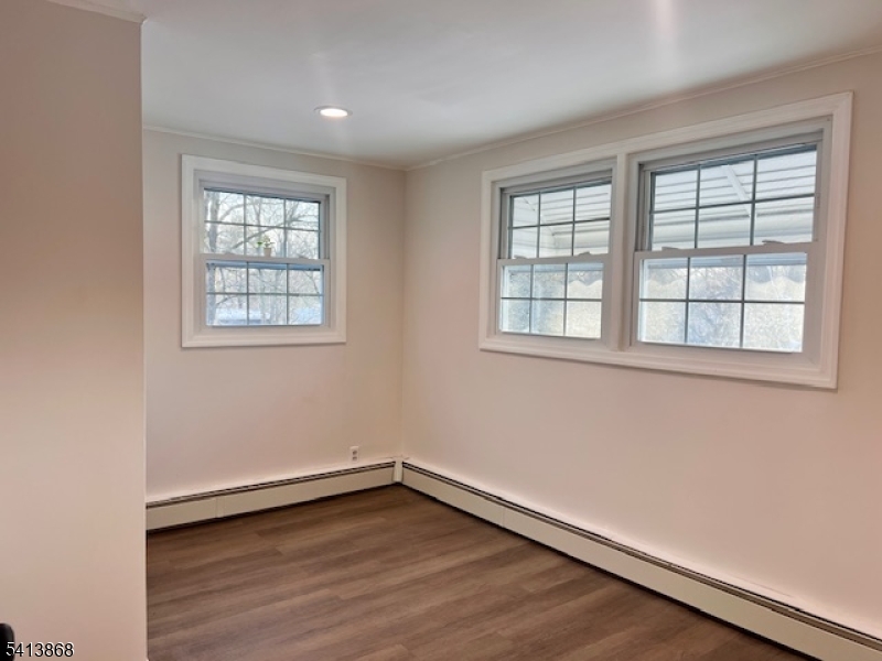 168 Oak St Property Photo 18